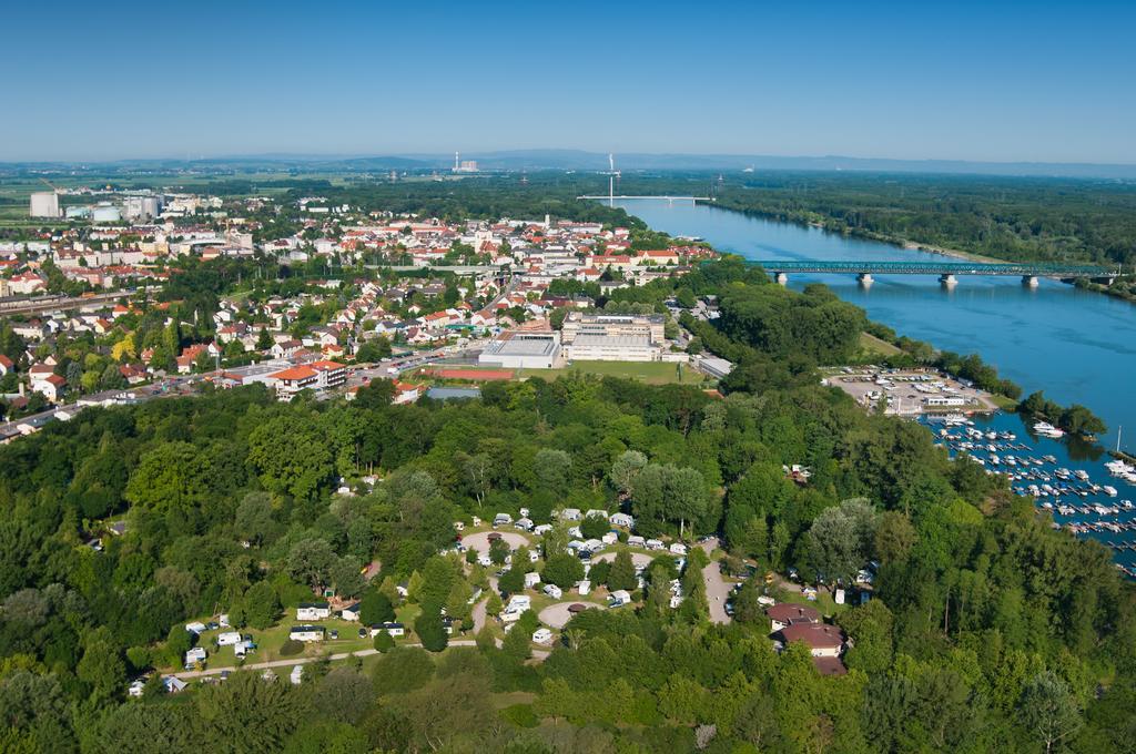 Donaupark Camping Tulln Tulln An Der Donau Luaran gambar